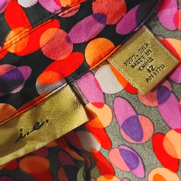 I.e. Women's Colorful Dotted Long Sleeve Button Down 100% Silk Blouse Size 12 - Picture 13 of 14